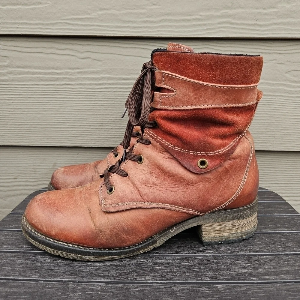 Dromedaris Kara Lace Up Red Leather Combat Moto Boots Women's Size 9.5-10 EU 40
